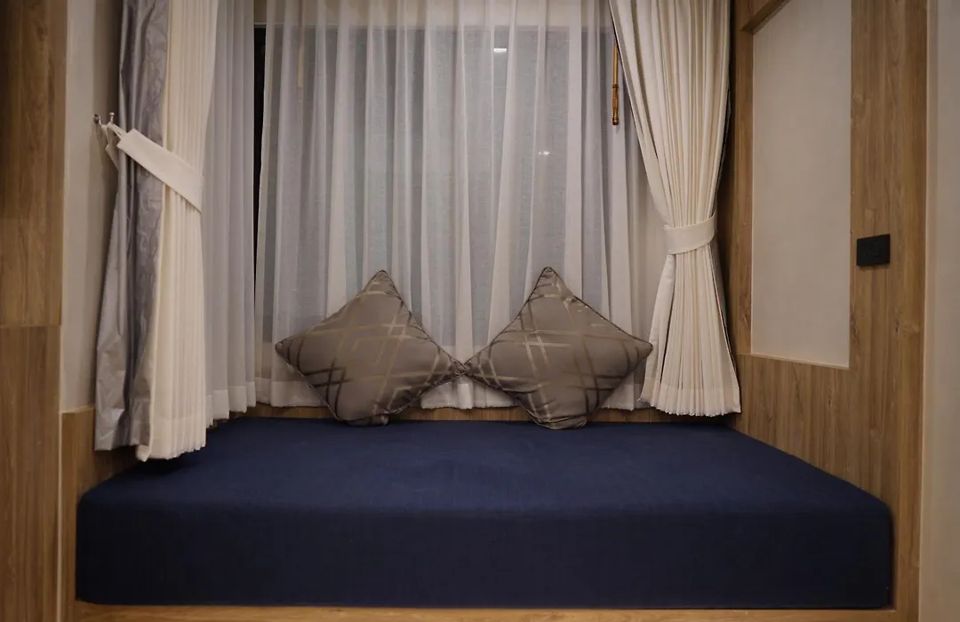 Phattrasom Villa ภัทราศรม วิลล่า-1